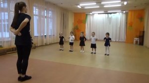 Открытое занятие «Танцы» в частном детском саду «ЛАД» (младшая группа)