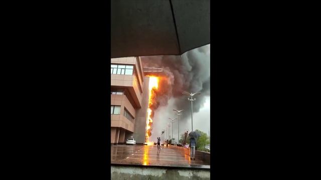 03.06.2022 Горит Гранд Сетунь Плаза смотреть онлайн