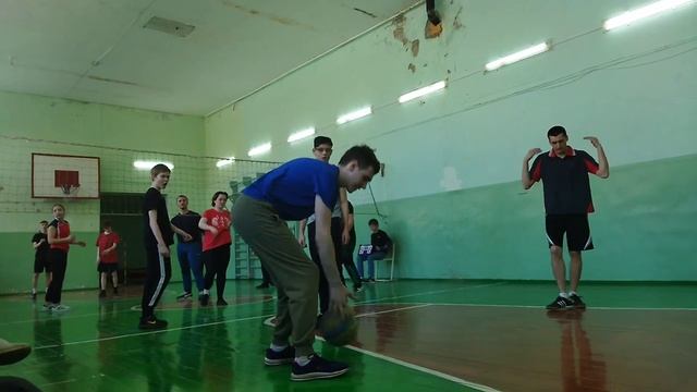 Соревнования|студенты VS 9 классников? смотреть онлайн