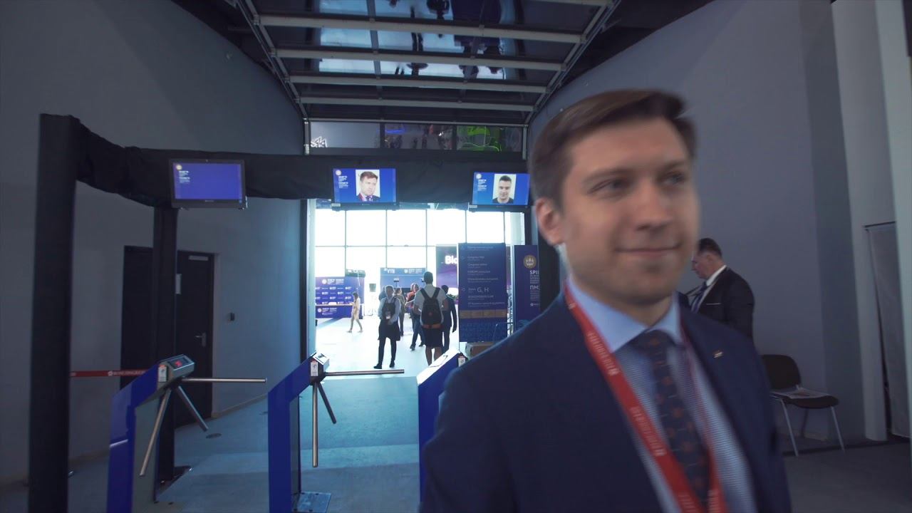 Начался #ПМЭФ2019. Короткие комментарии о площадке Форума смотреть онлайн