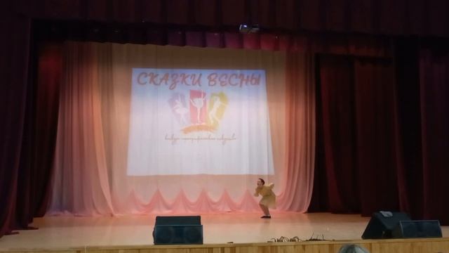 Сиднина Виктория, танец «Алиса». Ансамбль танца «Жемчужина», руководитель Н.В.Лисицына смотреть онлайн