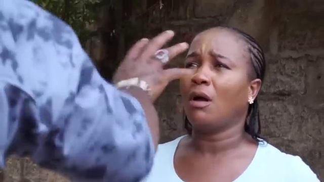 Fille d'une Pauvre Veuve qui a épousé un Riche Prince - Films Africains| Films Nigérians En Françai смотреть онлайн