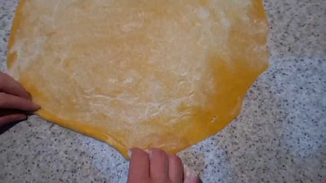 Суп с курицей и домашней лапшои