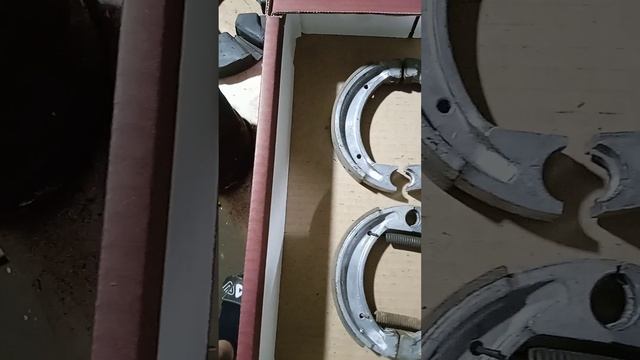 Новые тормозные колодки и демпферы для заднего колеса Восход 2 и Восход 2 м смотреть онлайн