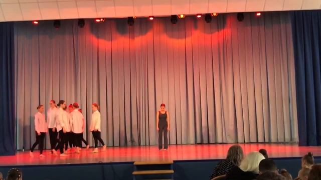Пластический спектакль по мотивам сказки "Гадкий утенок". ТХМ "Аллея Танца" смотреть онлайн