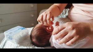Как чистить ушки малышу.
