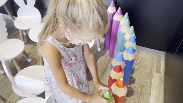 ВЛОГ Первый Раз В Первый Класс | Собираемся в школу - Выбираем смарт часы и собираем рюкзак смотреть онлайн