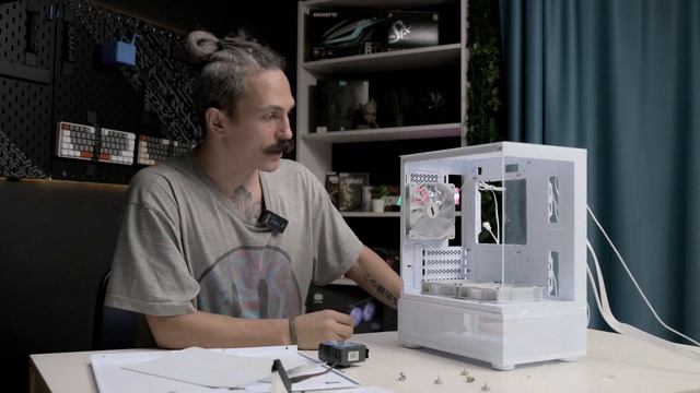 Модный, но ДУШНЫЙ кейс / обзор корпуса 1STPLAYER MIKU Mi2-A смотреть онлайн