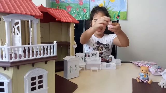 ОБЗОР Гостинной Happy Family РАСПАКОВКА котят МАДЖИКИ ДОМИК ХЕППИ ФЕМЕЛИ BROWSE UNPACKING смотреть онлайн