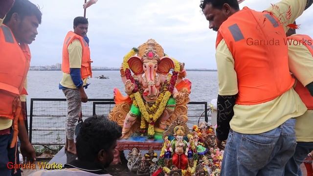 Ganesh Visarjan 2019 | Ganesh Nimajjanam in tank bund 2019 , Hyderabad смотреть онлайн