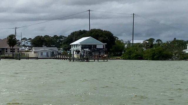 Boating in Banana River смотреть онлайн