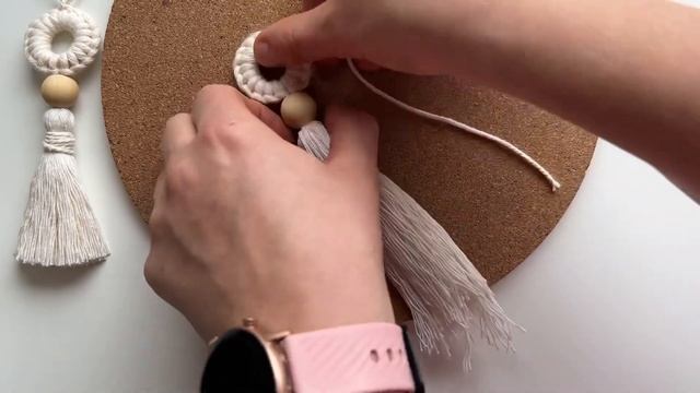 Macrame Tassel Tutorial Easy for Beginners | DIY Christmas Ornaments | Macrame Christmas Decoration смотреть онлайн