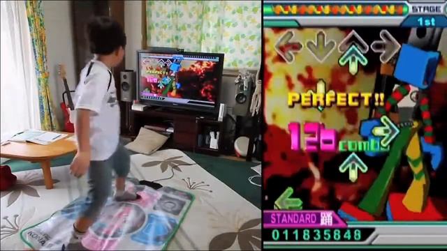 Мальчик профи в танцах на коврике (DancePads.By) смотреть онлайн