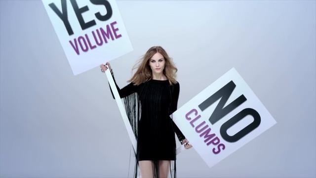 Max Factor   -  Clump Defy Volumizing Mascara