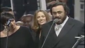 Luciano Pavarotti and Elton John - Live Like Horses.flv