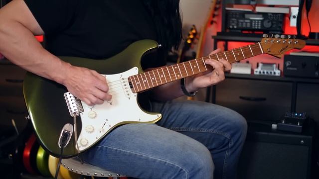 They Made The ULTIMATE $299 Guitar (Latitude Equator) смотреть онлайн