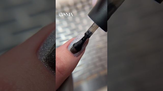 Градиентный маникюр с чёрным топом от Ga&Ma - Cover Top Black ?