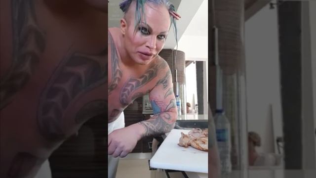 ШПАК Александр и Мася - "Вредный" телефон и жизнь после свадьбы смотреть онлайн