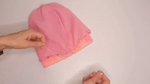 Как пришить подклад к вязаной шапке
