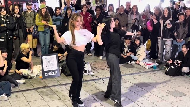 HONGDAE K-POP BUSKING - [Le Sserafim] Antifragile (3)