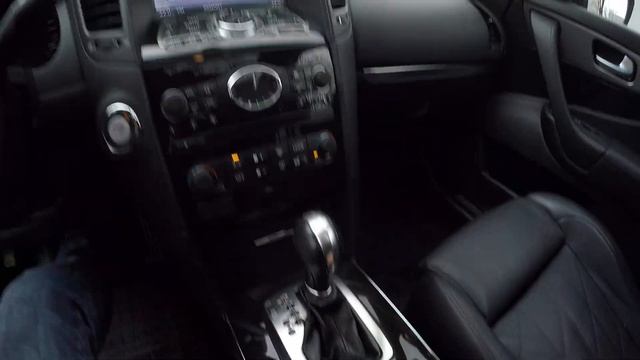 Infiniti QX70/3.7 л / 333 л.с. / смотреть онлайн