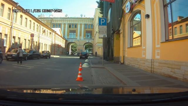 Охранник готов порвать за парковку) смотреть онлайн