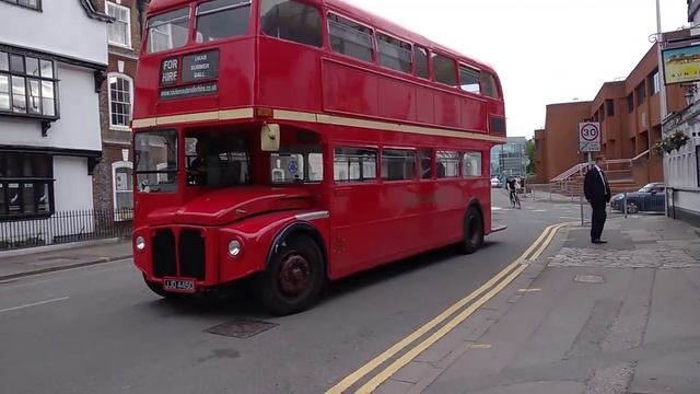 Oldshool double-decker - Reading, UK / Даблдекер заблудился - Рединг, Англия смотреть онлайн