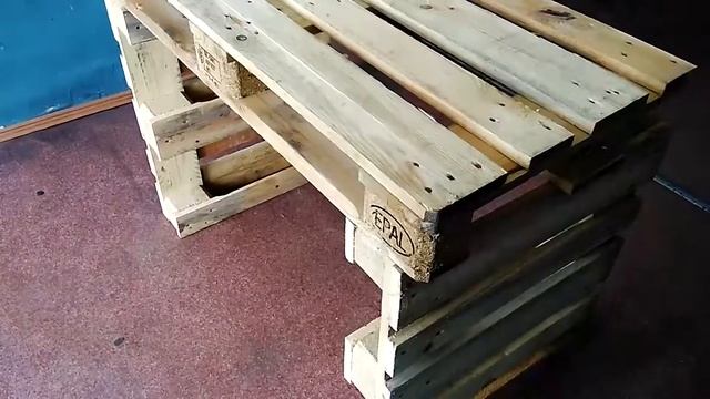 Делаем журнальный стол из поддонов смотреть онлайн