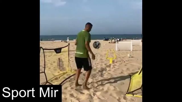 пляжный футбол , тренировки . смотреть онлайн