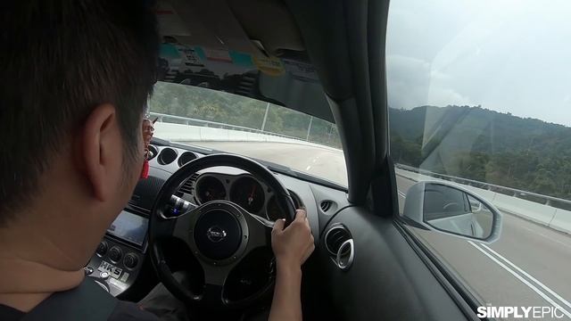 CAR REVIEW - NISSAN FAIRLADY 350Z