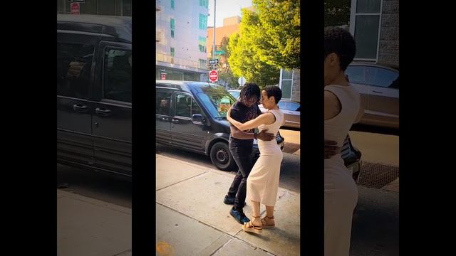 Nii & Yaz: Street Kiz (Chacun) смотреть онлайн