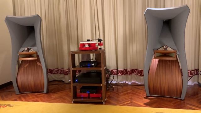 Jadis Eurythmie 號角喇叭 смотреть онлайн