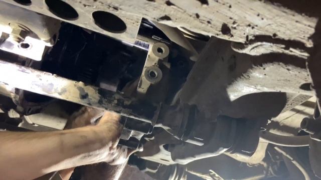 Замена цепи в раздаточной коробке Mitsubishi padjero2 смотреть онлайн