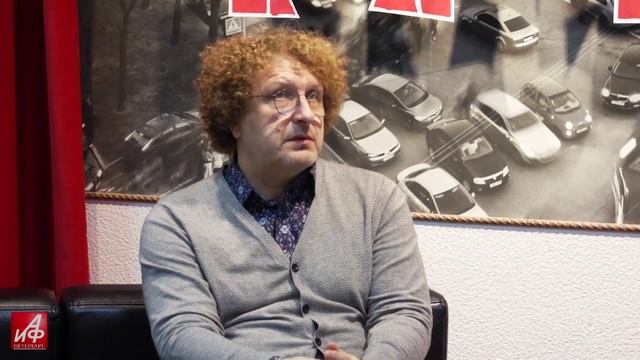 Стилист Василий Захаров смотреть онлайн