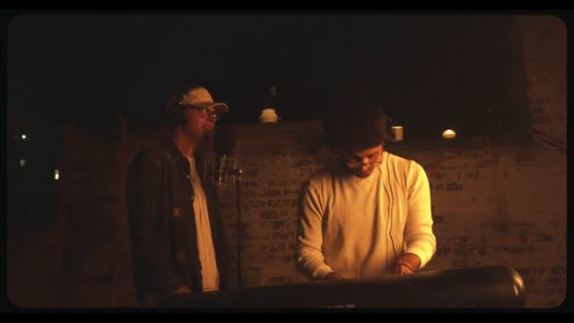 Kevin Garrett & xander. - Known You When (Live Performance) смотреть онлайн
