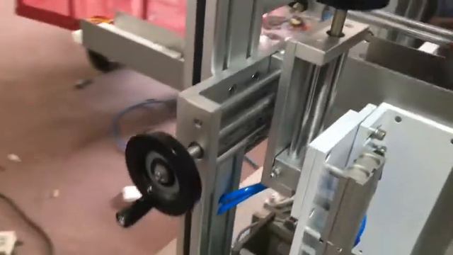 semi auto hotmelt glue box sealing machine for chocolate bar packaging смотреть онлайн