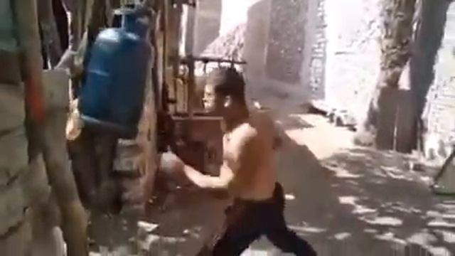 Суровая Челябинская Груша! смотреть онлайн