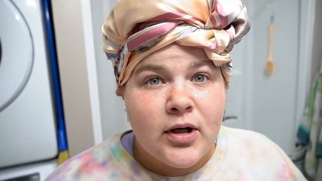 Testing Out A Satin Sleep Scarf On My Permed Hair! смотреть онлайн