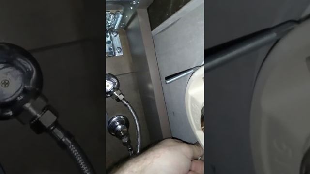 Как установить умывальник Villeroy&Boch на тумбу