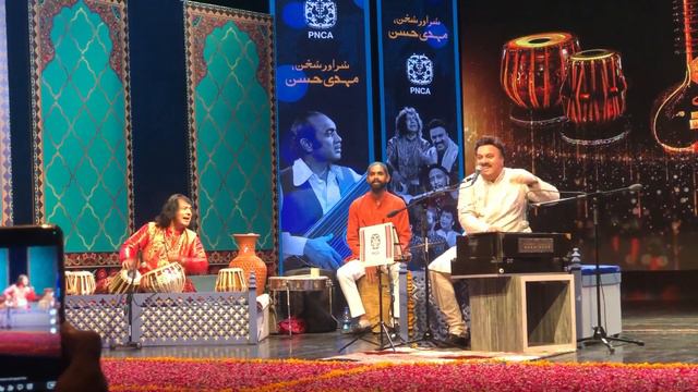 Baat Karni Mujhe Mushkil By Muhammad Ali And Ustad Tari Khan Sahab |Mehndi hasan | In PNCA смотреть онлайн