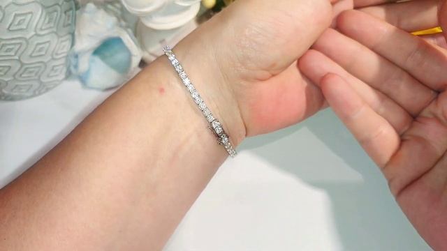 Роскошный теннисный браслет Картье с муассанитами 3 мм (0,1ct) D VVS1 ctv.5,1-7, 925 смотреть онлайн