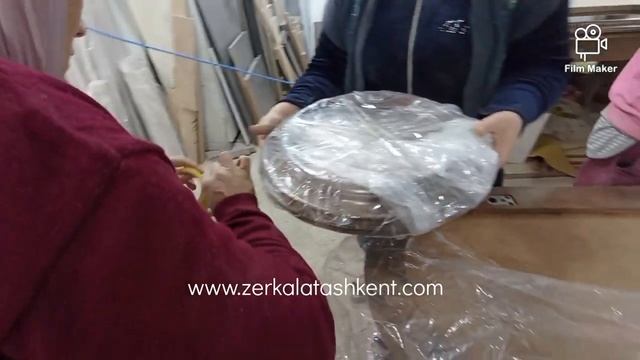 Оформления картин рамками изготовленные из массива ореха. Картины для ресторана LAMBIC Ташкент смотреть онлайн