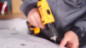 Видеообзор как установить встраиваемую посудомоечную машину в нишу