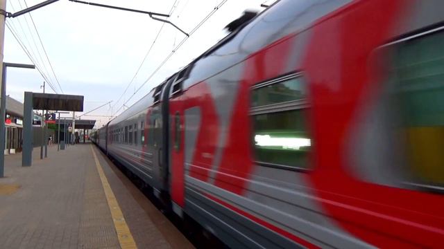 Электровоз ЭП2К-214 со скорым поездом №120 "Белгород - Санкт Петербург" смотреть онлайн