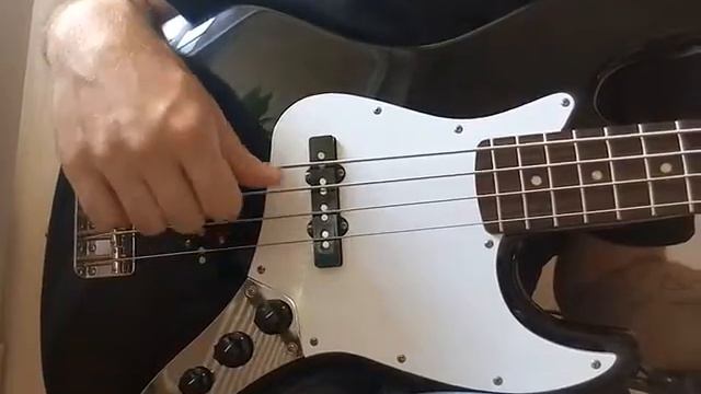 FENDER SQUIER AFFINITY JAZZ BASS 3 смотреть онлайн