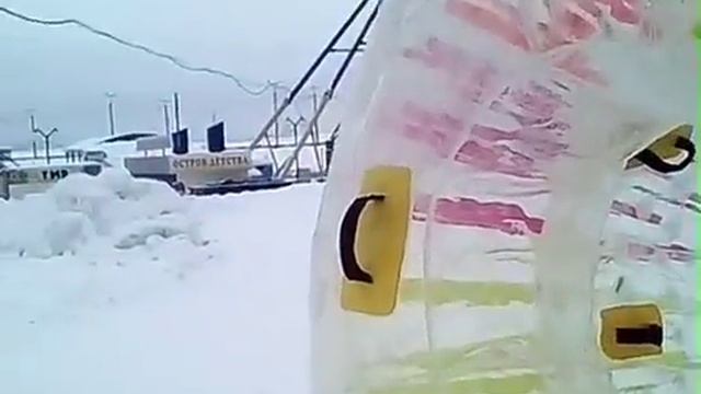 Шар Зорб в Чебоксарах 06 Января 2017 года на заливе смотреть онлайн