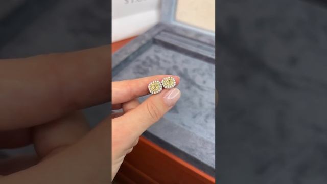 مسامير من الذهب عيار 18 قيراط مرصعة بألماس على شكل وسادة #jewelry смотреть онлайн