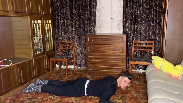 Как прокачать все мышцы с помощью мебели в квартире? Плюс БОНУС - расписанная тренировка. 7 выпуск. смотреть онлайн