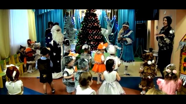 Зарядка для детей /Детский танец-игра. Зайки танцевали смотреть онлайн