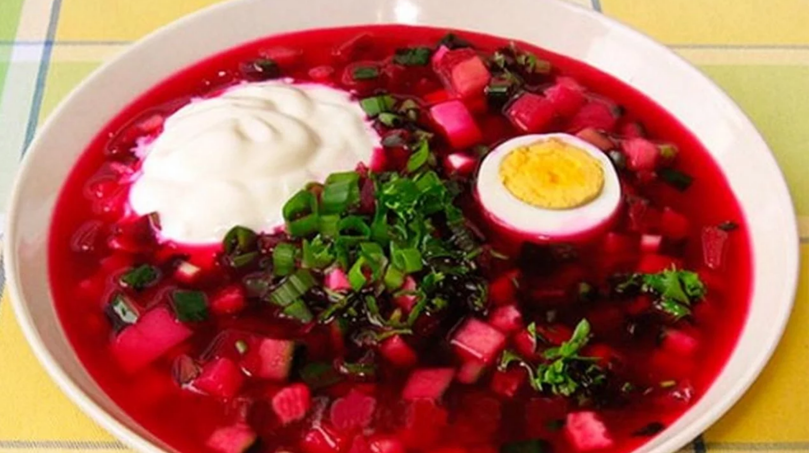 СВЕКОЛЬНИК ГОРЯЧИЙ. Рецепт наваристого горячего свекольника. смотреть онлайн